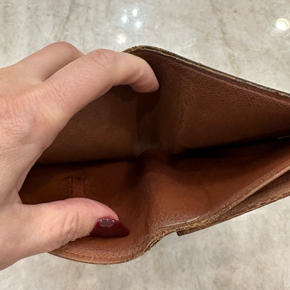 Pre loved Louis Vuitton Monogram Marco Bifold
Wallet Brown - Picture 9 of 14